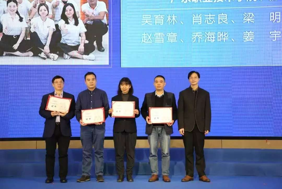 1548404108852079952.png image.png